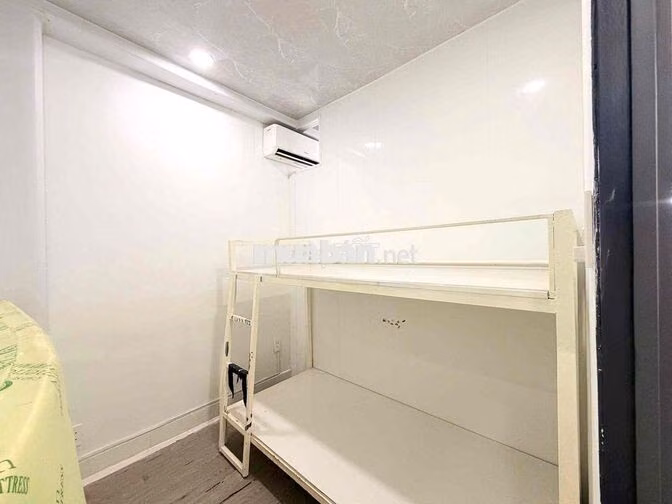 Giá Cực Tốt!! 2PN 50m2 Thang Máy_5ng4xe_Mặt Tiền Hai Bà Trưng Quận 1