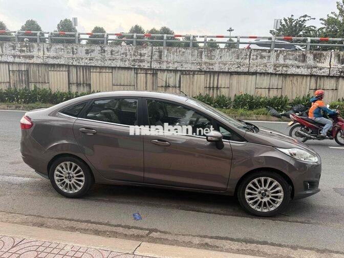Ford Fiesta Titanium 2017 Tự động Xám