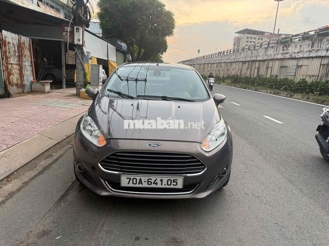 Ford Fiesta Titanium 2017 Tự động Xám