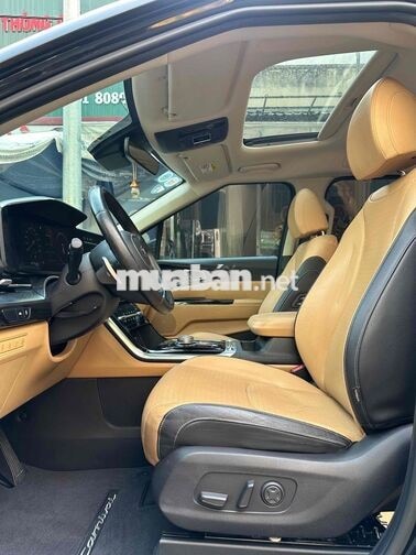 Kia Carnival 2021 Dầu 10 vạn km mới 99% zin 100%