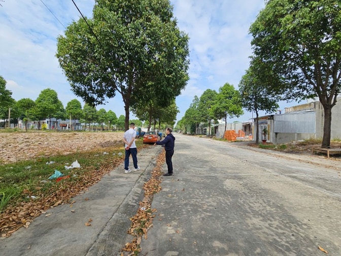CHÍNH CHỦ CẦN BÁN LÔ ĐẤT Ở 87,5m2 (5x17,5m). ĐƯỜNG 16M, NGAY SAU UBND
