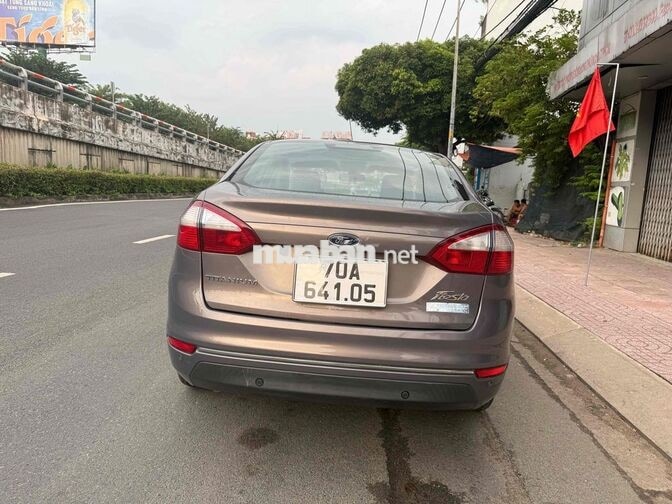 Ford Fiesta Titanium 2017 Tự động Xám