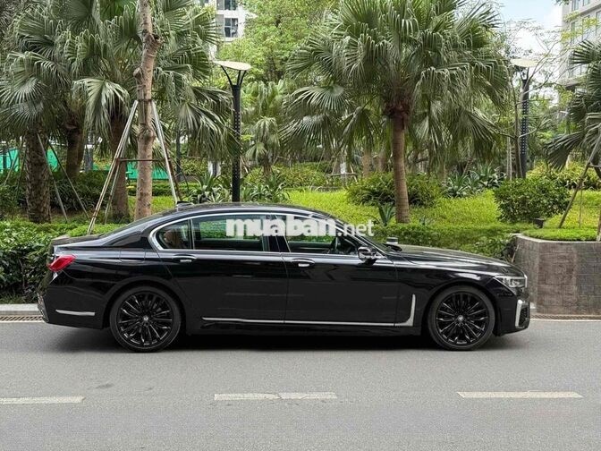 BMW 730Li M-Sport model 2020 Đen Tự động 8 cấp