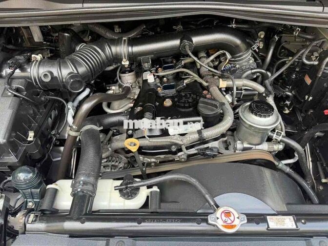 Toyota Innova 2018 Số sàn Nâu 7 chỗ