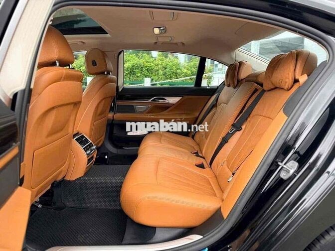 BMW 730Li M-Sport model 2020 Đen Tự động 8 cấp