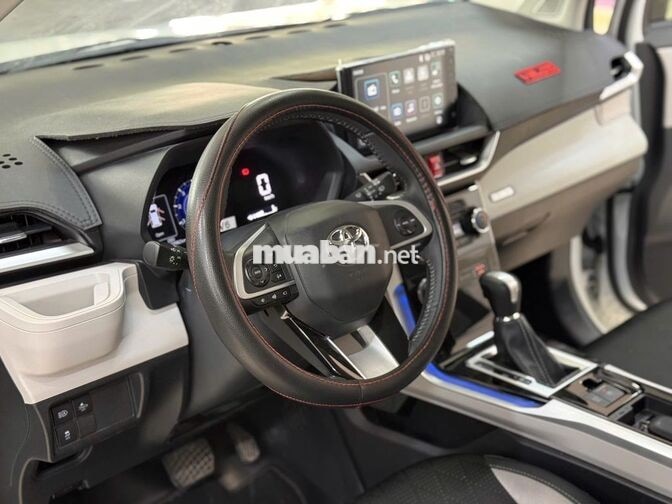 Toyota Veloz Cross TOP 2025 Trắng 20.000 km