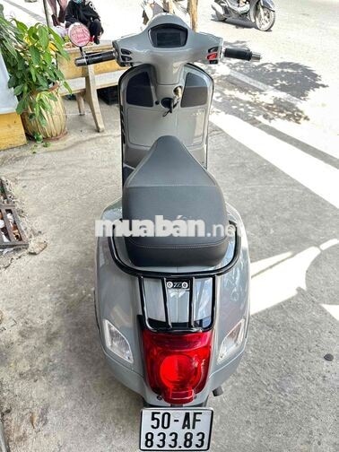 Piaggio Vespa GTS Super Tech 300 HPE 2020 TFT