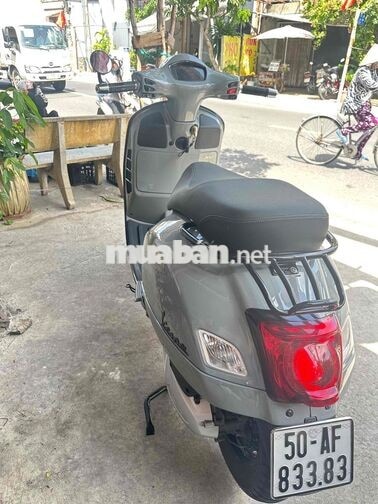 Piaggio Vespa GTS Super Tech 300 HPE 2020 TFT