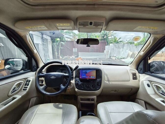 Ford Escape 2004 Số Tự Động