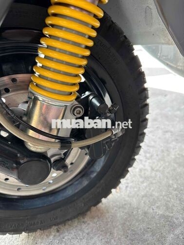 Piaggio Vespa GTS Super Tech 300 HPE 2020 TFT