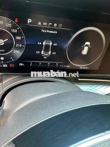 Kia Carnival 2021 Dầu 10 vạn km mới 99% zin 100%
