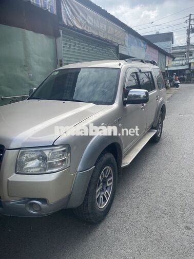Ford Everest 2007 Vàng cát 7 chỗ Dầu Việt Nam