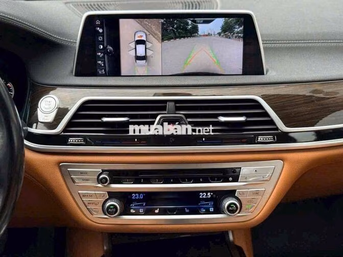 BMW 730Li M-Sport model 2020 Đen Tự động 8 cấp