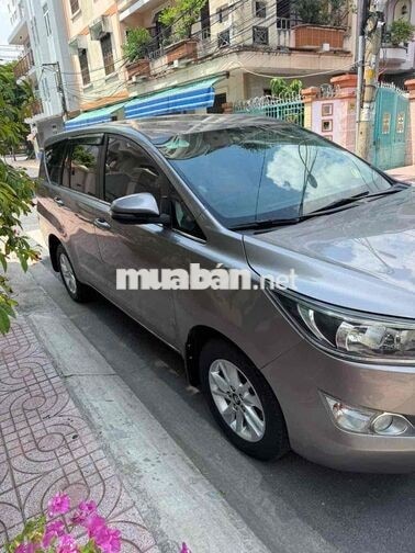 Toyota Innova 2018 Số sàn Nâu 7 chỗ