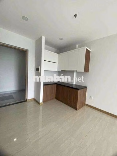 Cho thuê căn góc 2pn,2wc ban công Bcons Garden , tầng đẹp, hướng mát