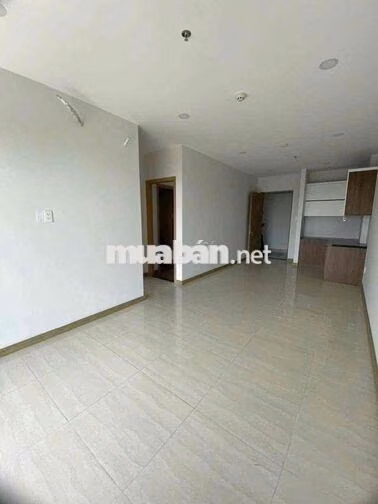 Cho thuê căn góc 2pn,2wc ban công Bcons Garden , tầng đẹp, hướng mát