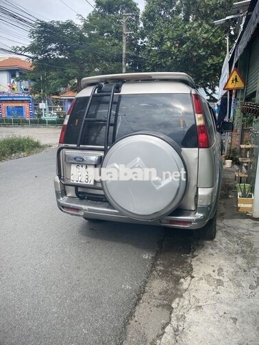 Ford Everest 2007 Vàng cát 7 chỗ Dầu Việt Nam