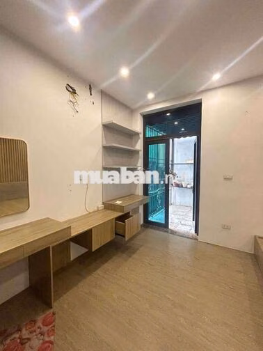 Chính chủ cho thuê gấp nhà 4T, 3N 3wc, Trung Phụng-Khâm Thiên, full đồ