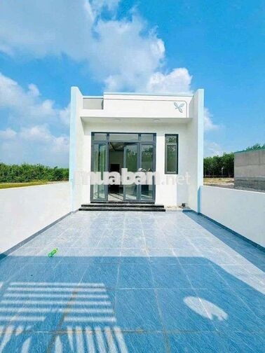 BÁN NHÀ MỚI XÂY 620TR GIÁ FULL GẦN KCN BECAMEX CHƠN THÀNH