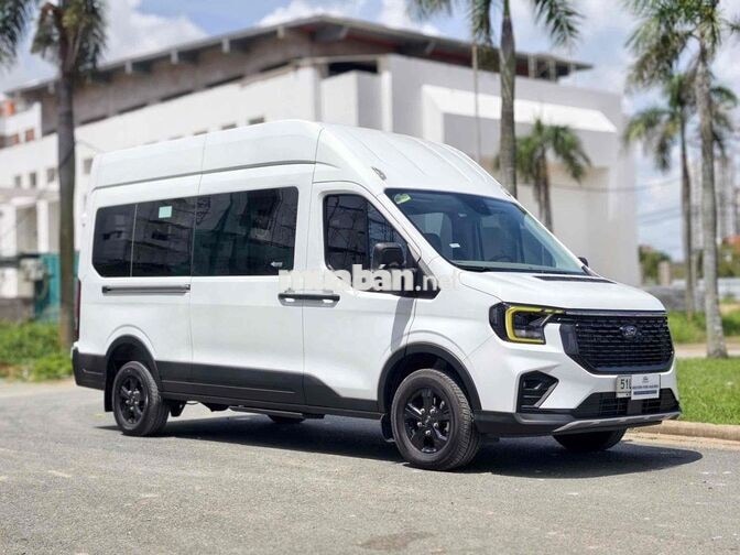 Ford Transit Van 6 ,940Kg siêu lướt 3.795 km
