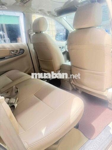 Toyota Innova 2014 Tự động Vàng cát