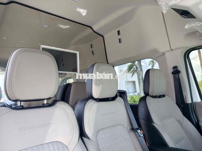 Ford Transit Van 6 ,940Kg siêu lướt 3.795 km