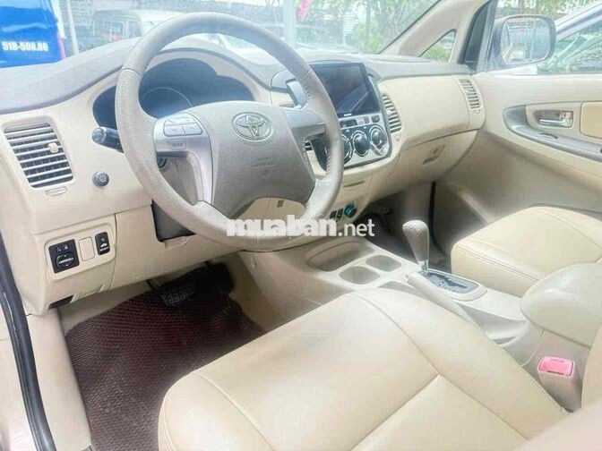 Toyota Innova 2014 Tự động Vàng cát