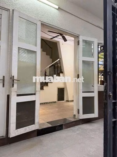 Nhà hẻm Đồng Nai 7x7m 4PN tiện ở gia đình