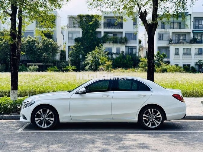 Mercedes-Benz C250 Exclusive 2017 Trắng