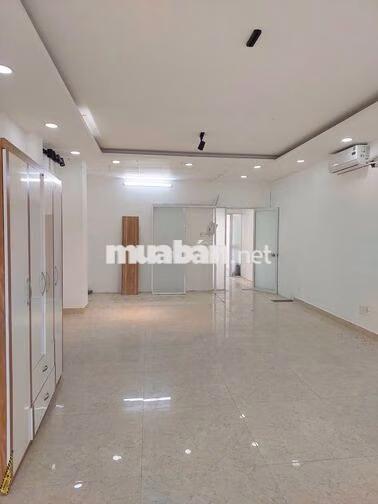Cho thuê nguyên căn MTKD cityland Trần Thị Nghỉ P.7 giá 37tr/tháng 