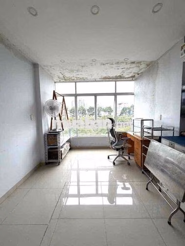 Cho thuê Nhà nguyên căn- Mặt tiền trường Sa!