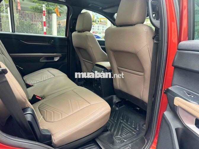 Ford Everest Titanium+ 2023 Diesel Tự động 7 chỗ