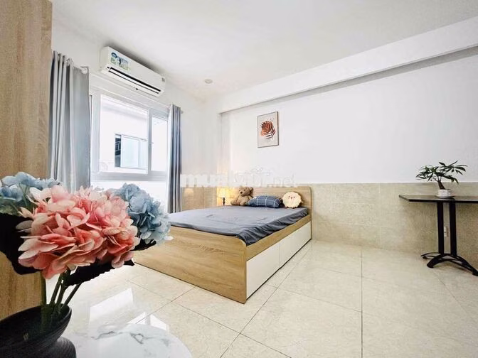 STUDIO CỬA SỔ LỚN, THOÁNG MÁT HẦM XE THANG MÁY GẦN NGÃ 4 HÀNG XANH