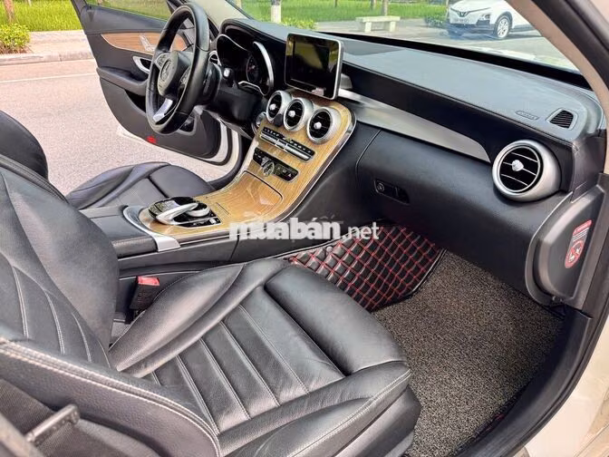Mercedes-Benz C250 Exclusive 2017 Trắng