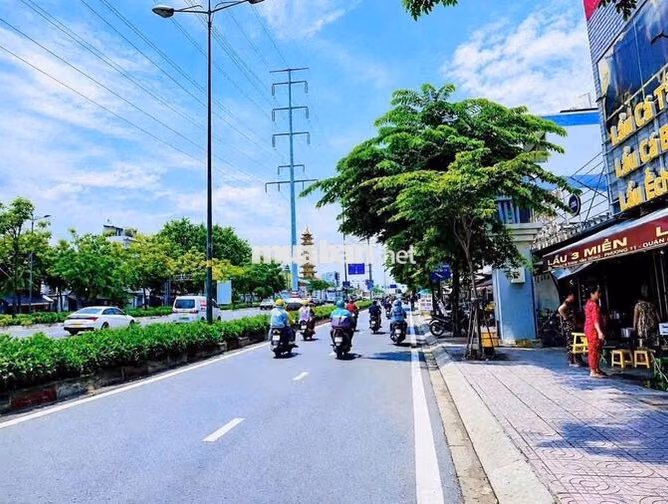 Cho Thuê Nhà GÓC 3MT đường Phạm Văn Đồng