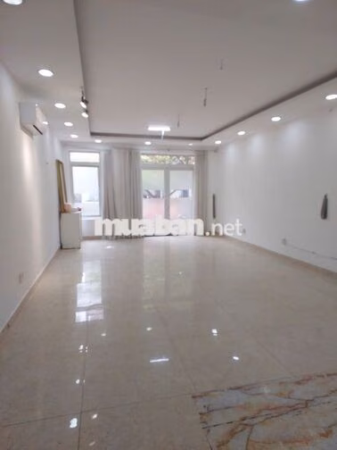Cho thuê nguyên căn MTKD cityland Trần Thị Nghỉ P.7 giá 37tr/tháng 
