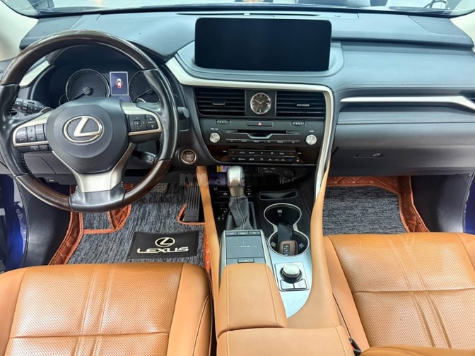 Bán Lexus RX300 sản xuất 2021. Xe đi ít cực đẹp.