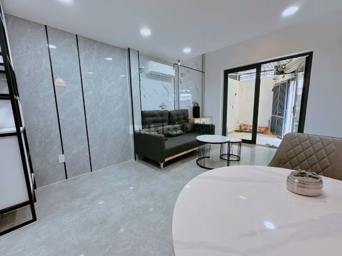 Nhà mới Trần Quang Khải, sát Hoàng Sa, 38m², 2PN, 6,1 tỷ