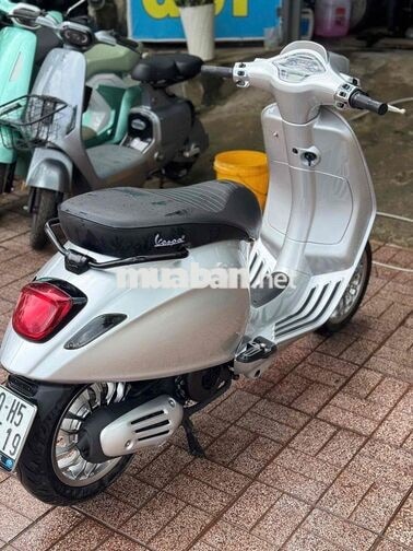 Piaggio Vespa Sprint 150 Bạc