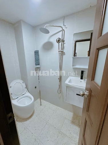 Nhà mới Trần Quang Khải, sát Hoàng Sa, 38m², 2PN, 6,1 tỷ