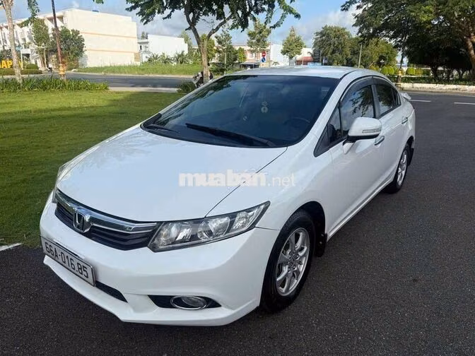 Honda Civic 1.8 Tự động 2014 Trắng