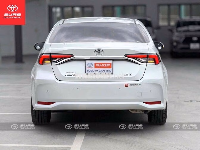 Toyota Corolla Altis 1.8V (CVT) 2023 odo 15.000km