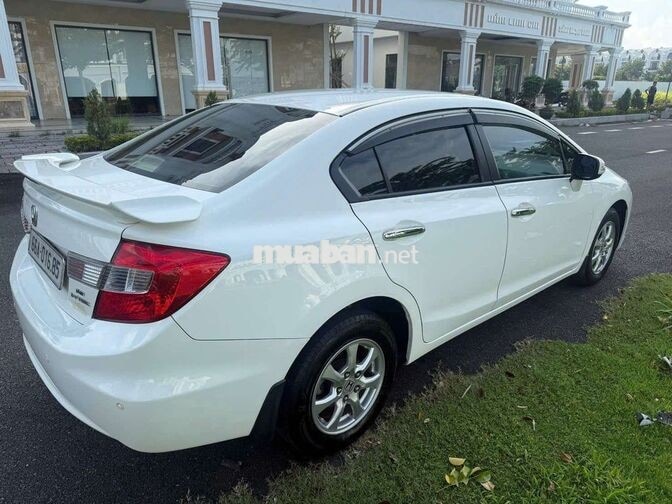 Honda Civic 1.8 Tự động 2014 Trắng