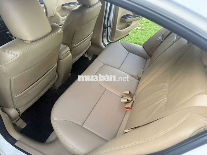 Honda Civic 1.8 Tự động 2014 Trắng