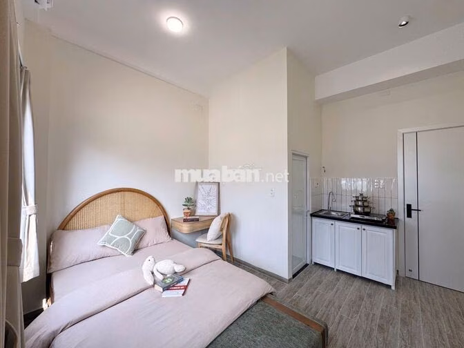 STUDIO MỚI XÂY CÓ THANG MÁY, FULL NT NGAY VHU, UEH, PARCMALL QUẬN 8