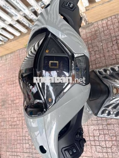 Honda SH160ABS 2022 xám xi măng 8.000km chính chủ
