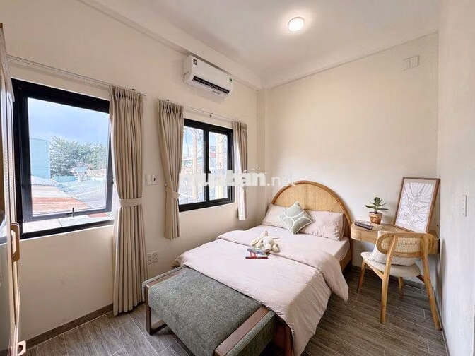 STUDIO MỚI XÂY CÓ THANG MÁY, FULL NT NGAY VHU, UEH, PARCMALL QUẬN 8