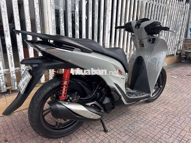 Honda SH160ABS 2022 xám xi măng 8.000km chính chủ