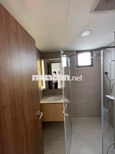 Cho Thuê Căn Hộ Akari City 3 Phòng Ngủ Nội Thất Cơ Bản vô ở liền được