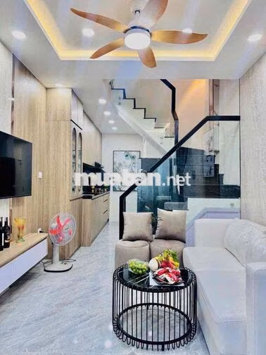 Nhỉnh 4 Tỷ - SD: 63m - 3 Tầng - 3PN - Full Nội Thất - Khu Vip  ngay Họ
